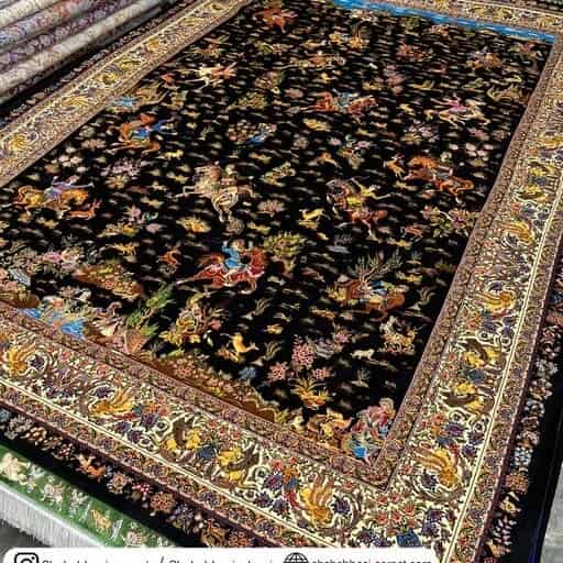 تصویر 2 از فرش ابریشمی ماشینی محتشم با الگوهای هندسی متنوع